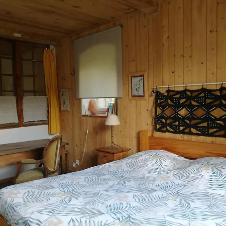 Chambre Tranquille Avec Salle De Bain Privative Bed & Breakfast Passafol